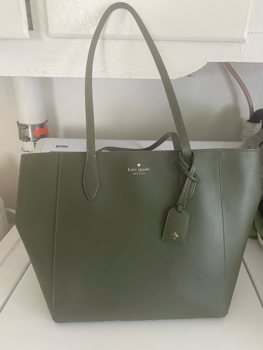 kate spade olive green saffiano leather tote with luggage tag